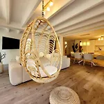 Moderne Lounge-ferienwohnung Mit Terrasse, Strandkorb, Parkplatz - 50 Meter Zum