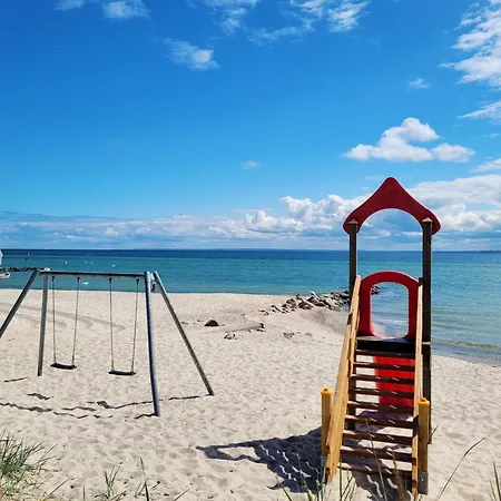 Moderne Lounge-ferienwohnung Mit Terrasse, Strandkorb, Parkplatz - 50 Meter Zum *