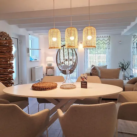 Moderne Lounge-ferienwohnung Mit Terrasse, Strandkorb, Parkplatz - 50 Meter Zum זירקסדורף