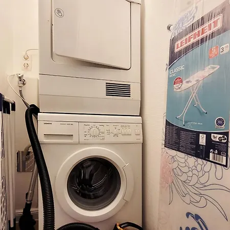 Moderne Lounge-ferienwohnung Mit Terrasse, Strandkorb, Parkplatz - 50 Meter Zum דירה *