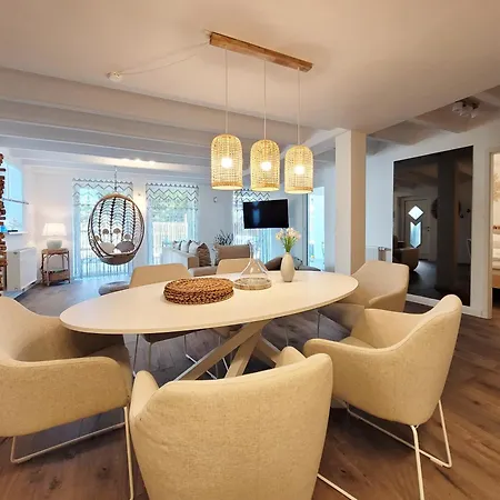 Moderne Lounge-ferienwohnung Mit Terrasse, Strandkorb, Parkplatz - 50 Meter Zum