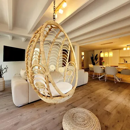 Moderne Lounge-ferienwohnung Mit Terrasse, Strandkorb, Parkplatz - 50 Meter Zum