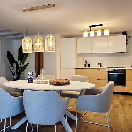 Moderne Lounge-ferienwohnung Mit Terrasse, Strandkorb, Parkplatz - 50 Meter Zum Apartment